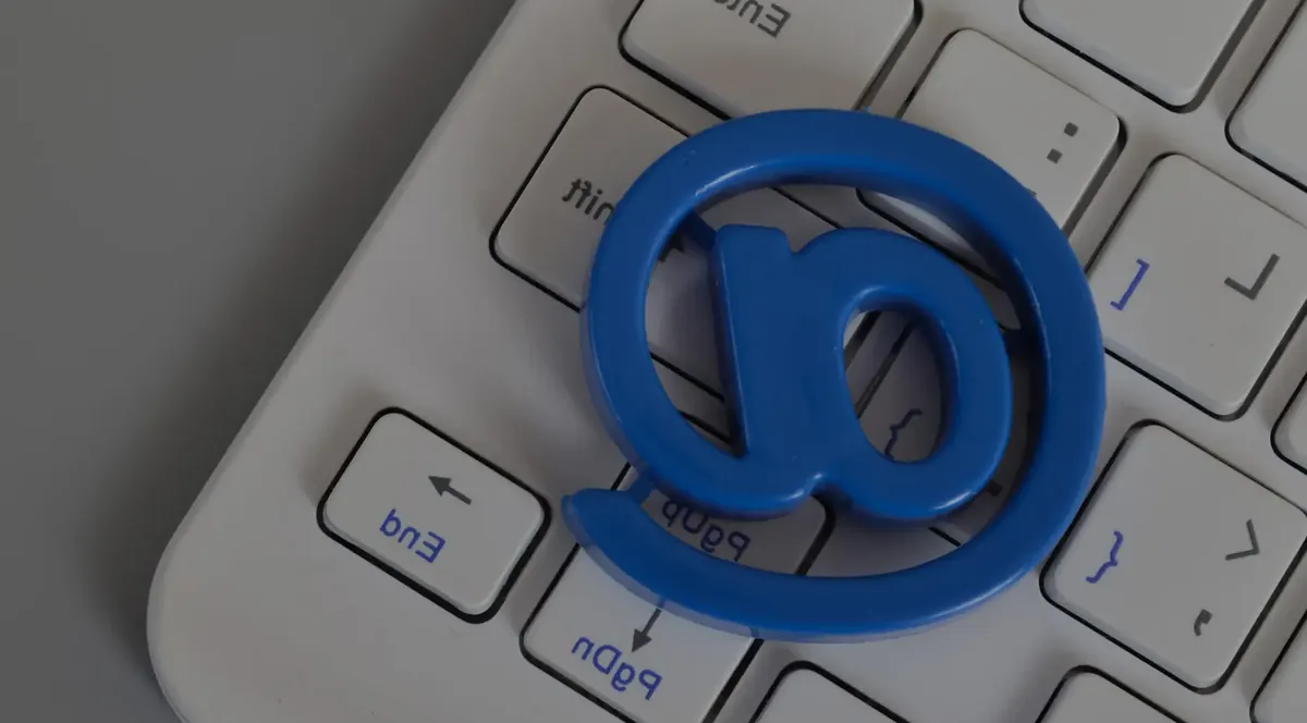 Professionelle E-Mail von HaiSoft: E-Mail-Adressen mit Ihrer eigenen Domain